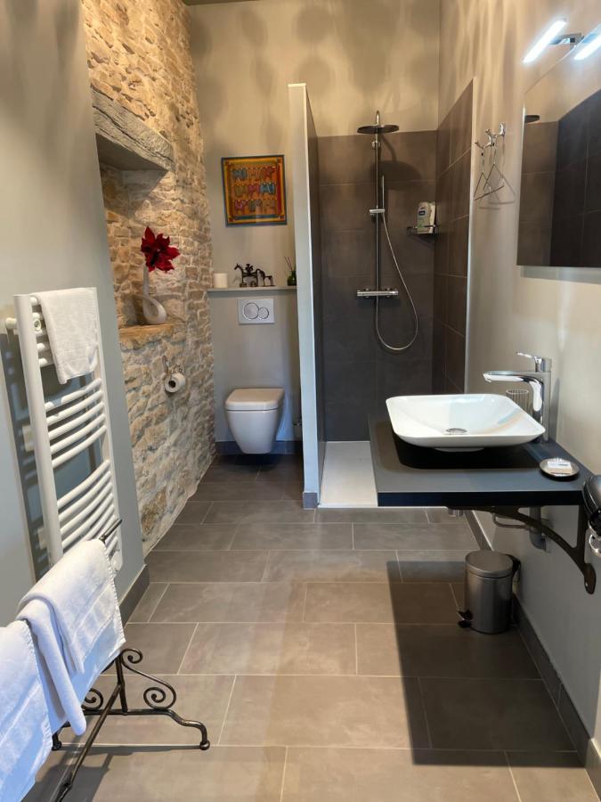 Hotel Le Prieure Noyers-sur-Serein Zewnętrze zdjęcie