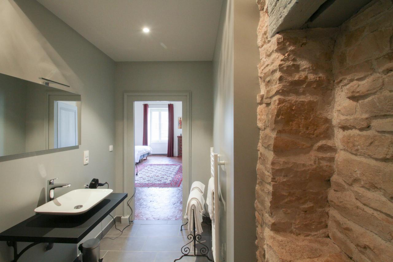 Hotel Le Prieure Noyers-sur-Serein Zewnętrze zdjęcie
