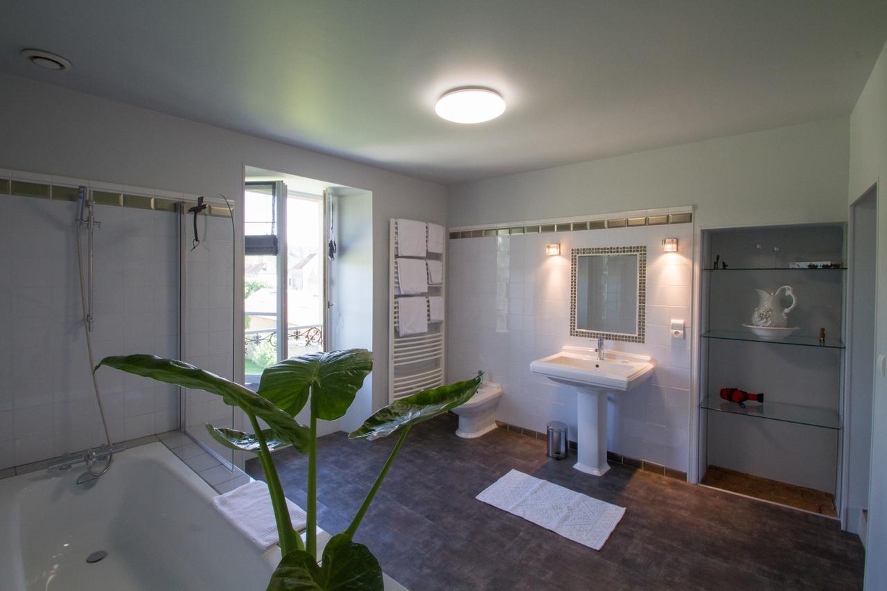 Hotel Le Prieure Noyers-sur-Serein Zewnętrze zdjęcie