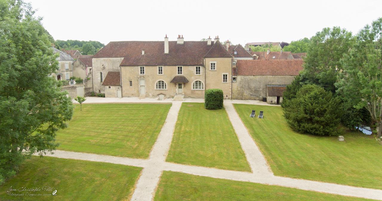 Hotel Le Prieure Noyers-sur-Serein Zewnętrze zdjęcie