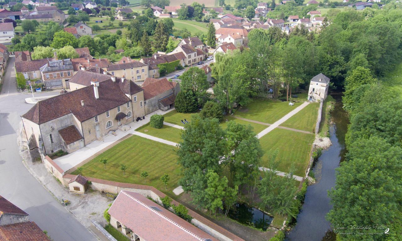 Hotel Le Prieure Noyers-sur-Serein Zewnętrze zdjęcie