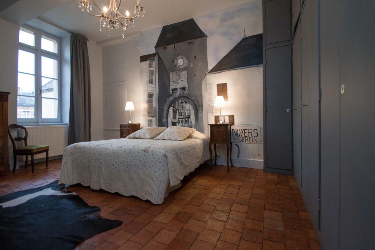 Hotel Le Prieure Noyers-sur-Serein Zewnętrze zdjęcie